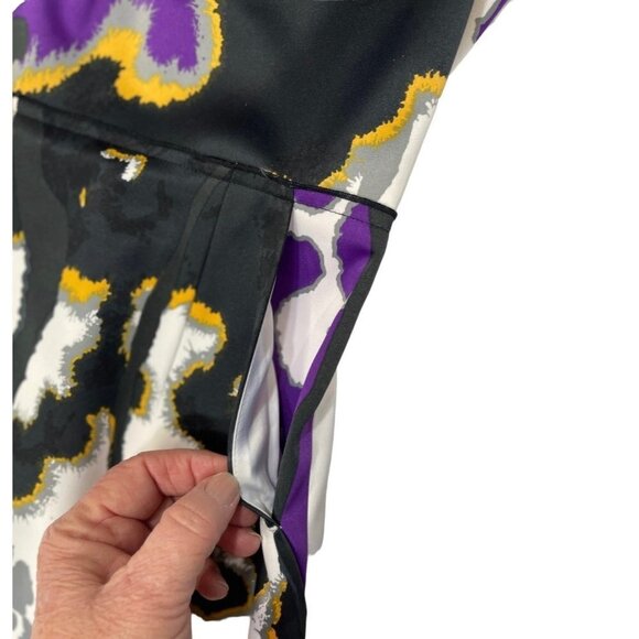 T TAHARI‎ "Jocelin" Luxurious Matte Satin Sheath Dress Bust 34" White Purple - Picture 5 of 15